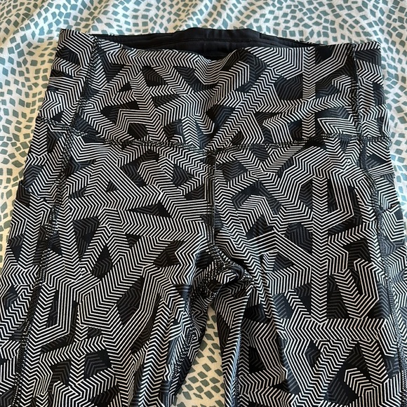 Lululemon Pace Rival High-Rise Crop 22” EUC - Picture 7 of 15